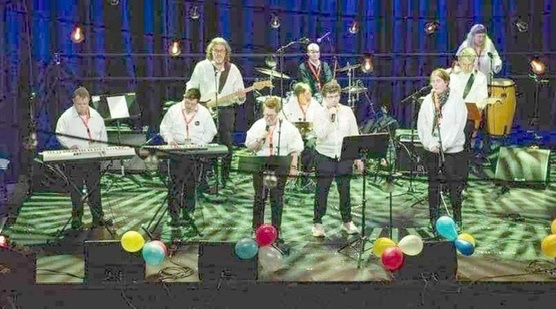 Musikkartister på en scene