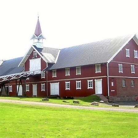 Låven på Tronstad gård