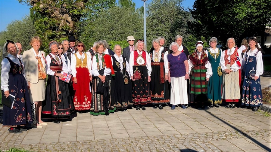 Sangkoret Tonleik opptrer