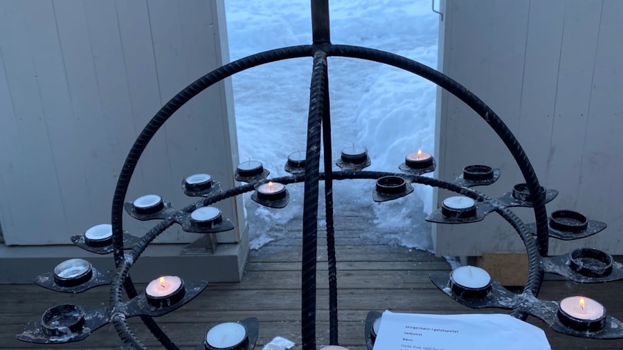 Lysglobe og snø