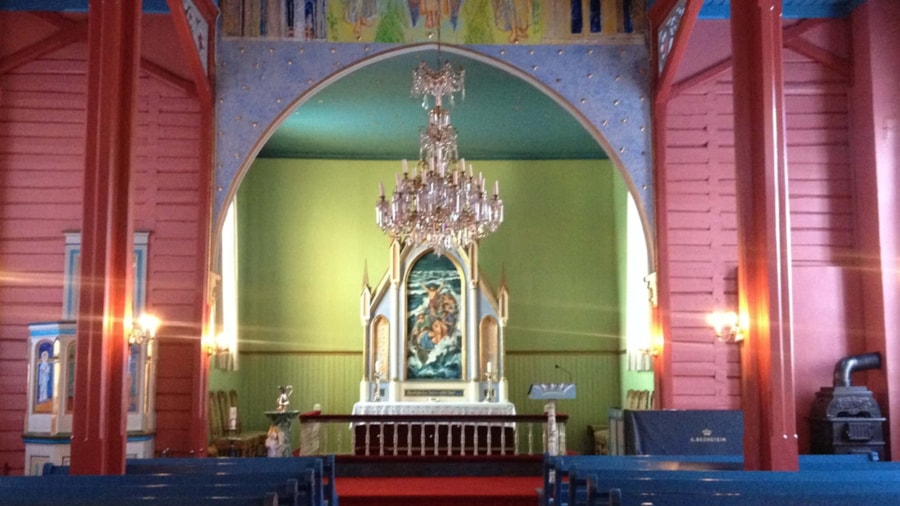 Holmsbu kirke