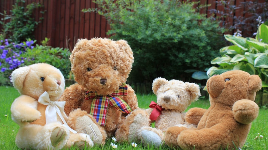 Bamser som sitter i en halvsirkel