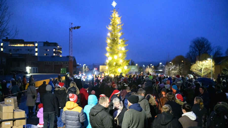 Mennesker på torget