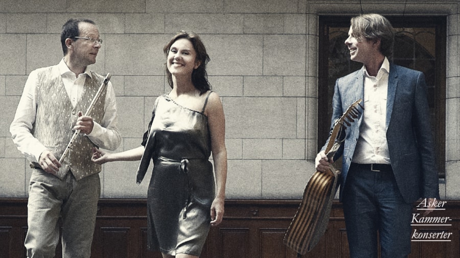 Poul Høxbro, Elisabeth Holmertz, Fredrik Bock