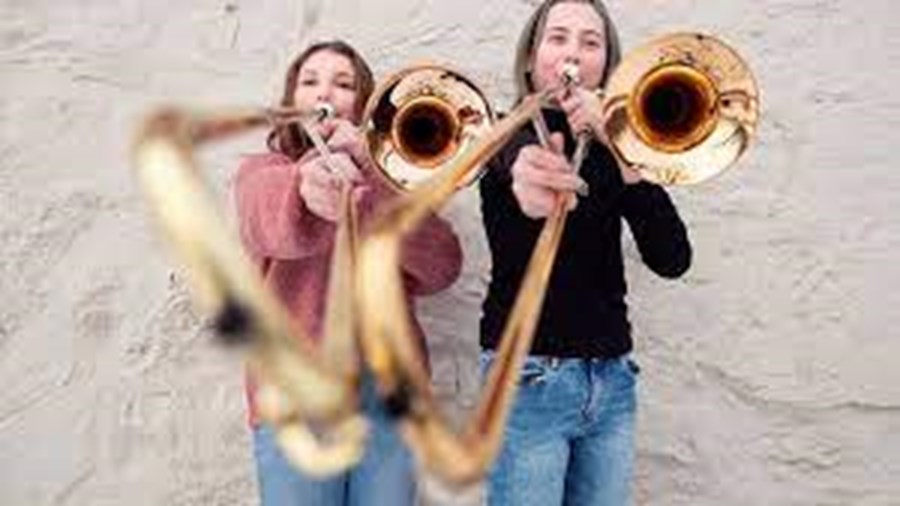 Barn som spiller trombone. Foto: Kristin Aafløy Opdan 