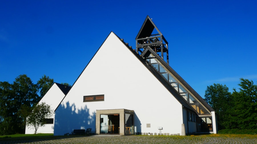 Holmen kirke